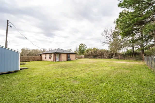 $150,000 | 3937 Farm To Market 160, Liberty, TX 77575