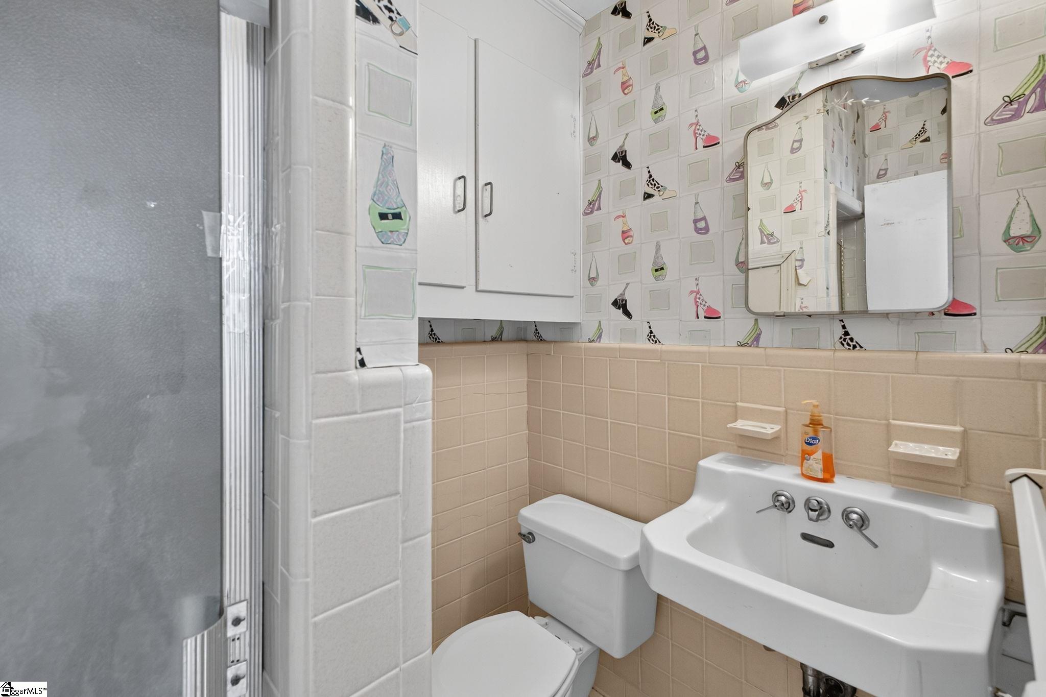 102 McBee Avenue Easley, SC 29640 - Photo 24 of 44