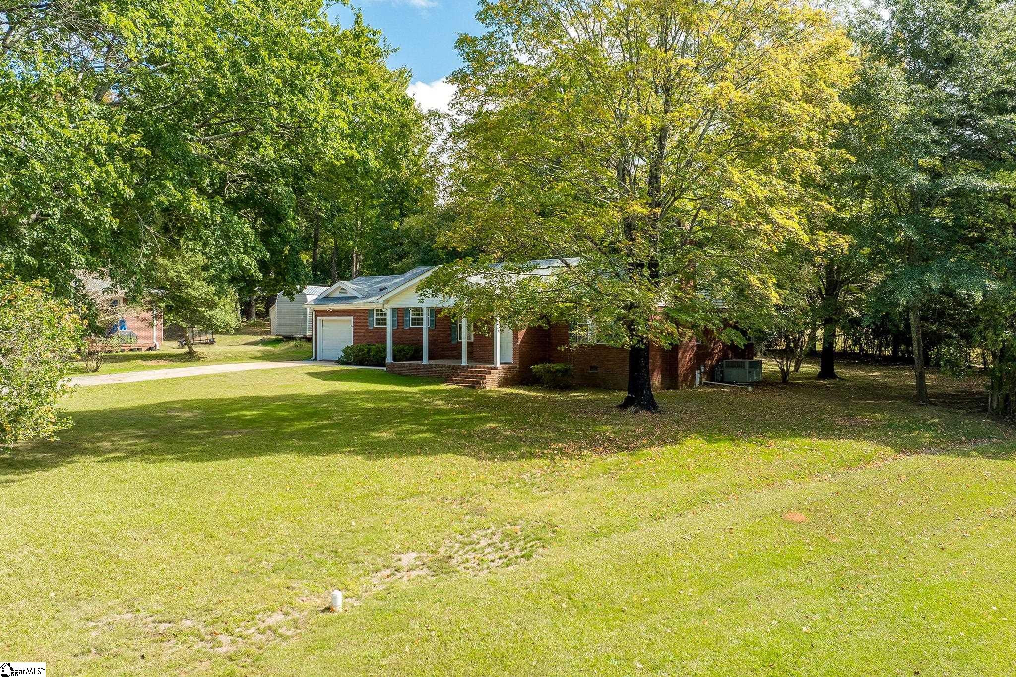 102 McBee Avenue Easley, SC 29640 - Photo 37 of 44