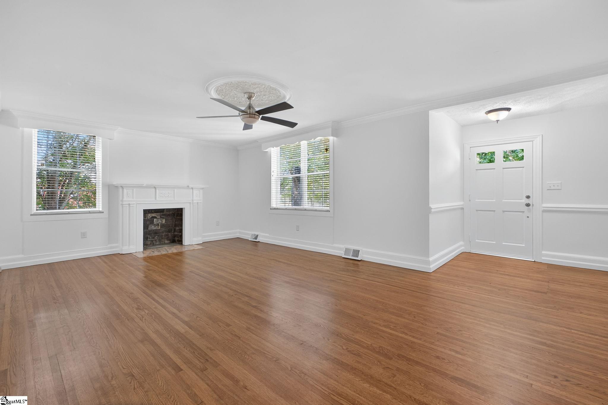 102 McBee Avenue Easley, SC 29640 - Photo 7 of 44