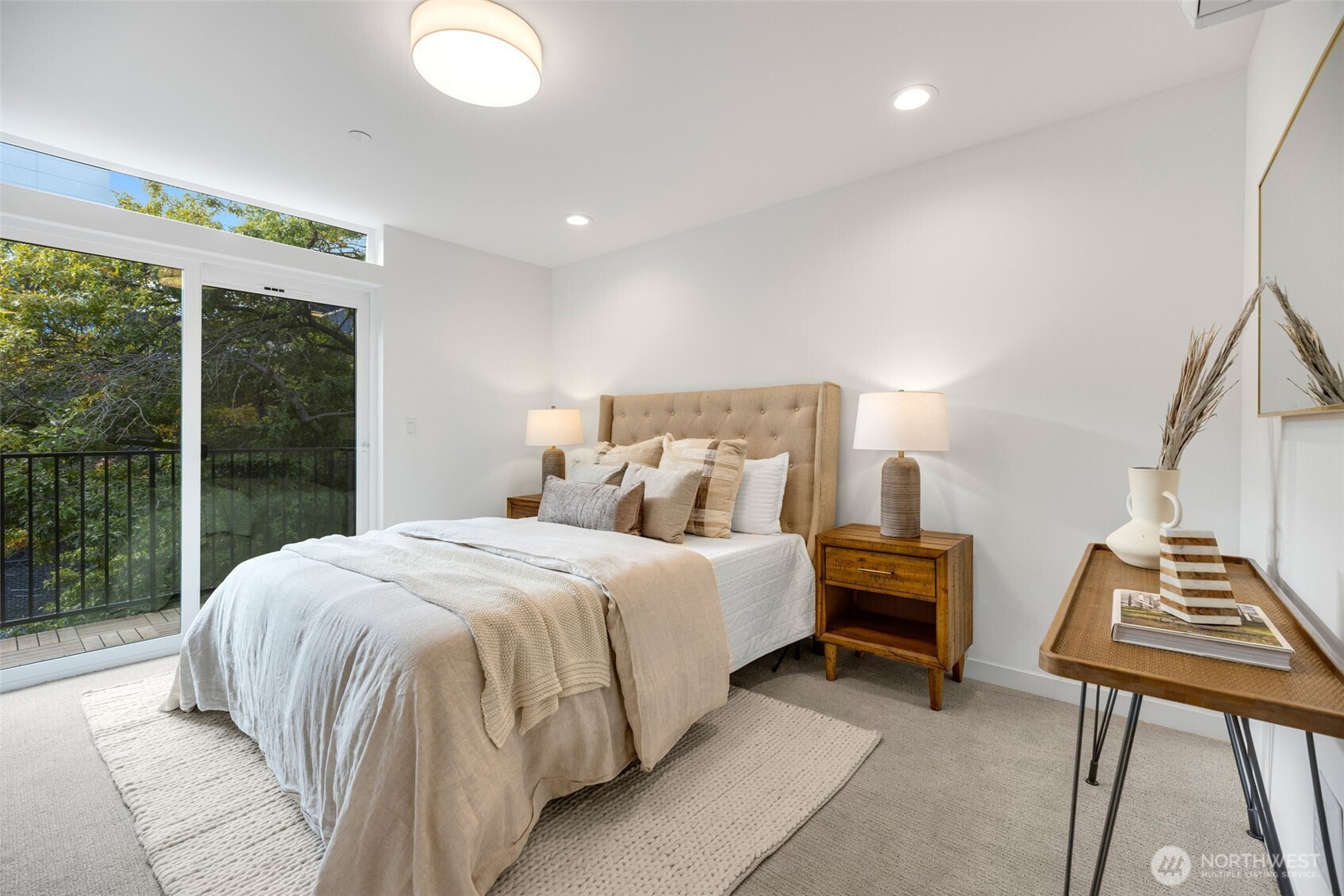 2108 1st Avenue North Seattle, WA 98109 - Photo 19 of 30