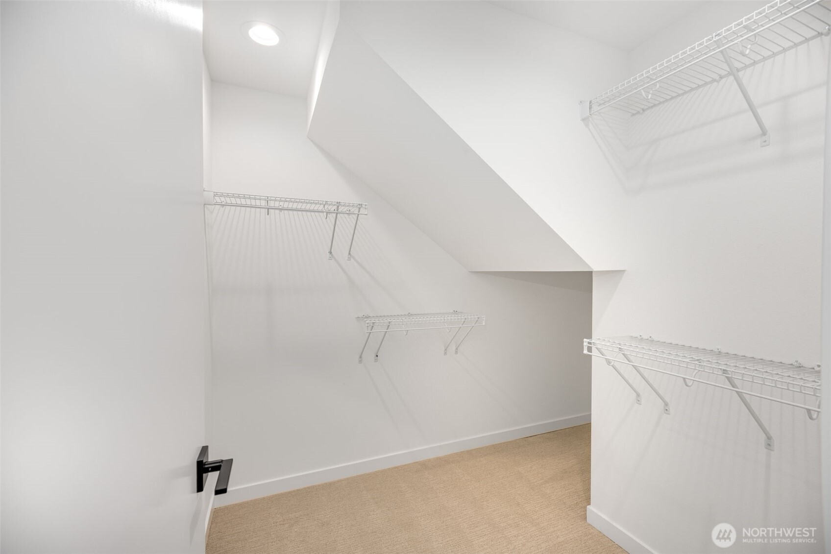 2108 1st Avenue North Seattle, WA 98109 - Photo 22 of 30