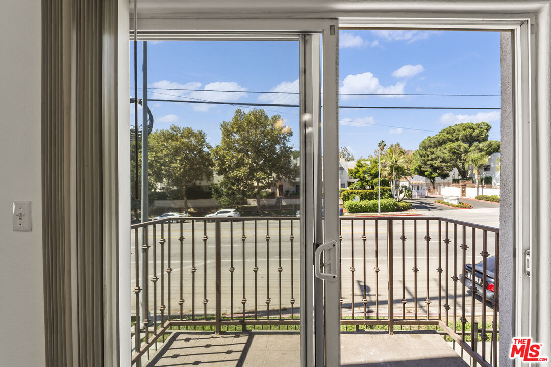 12375 Osborne Place, Unit 13 Pacoima, CA 91331 - Photo 15 of 37 a view of a balcony