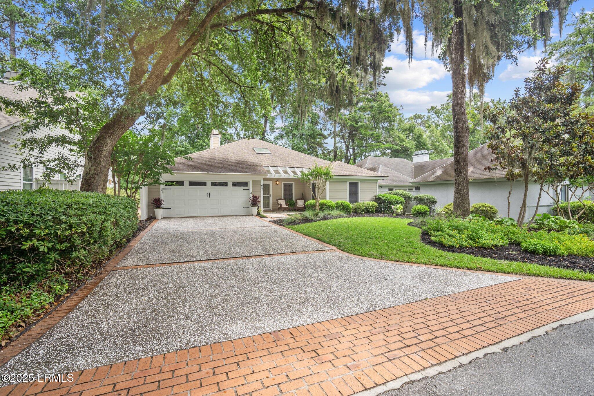 637 South Reeve Road St. Helena Island, SC 29920 - Photo 2 of 37 17-web-or-mls-DSC09177