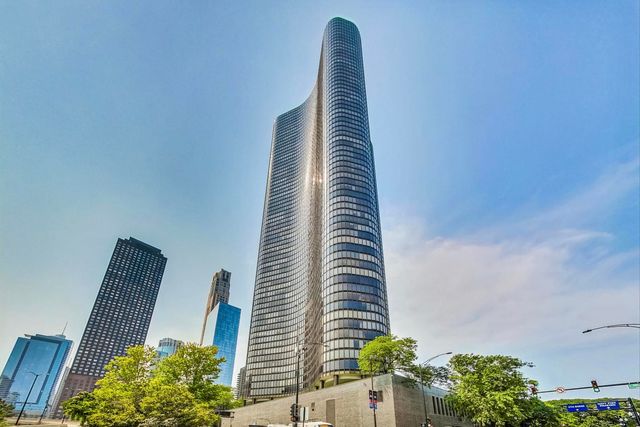 $3,300,000 | 505 North Lake Shore Drive, Unit 5106510751085109, Chicago, IL 60611