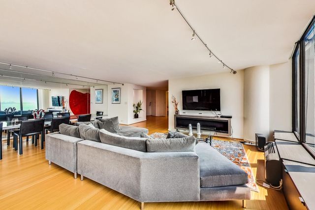 $3,300,000 | 505 North Lake Shore Drive, Unit 5106510751085109, Chicago, IL 60611