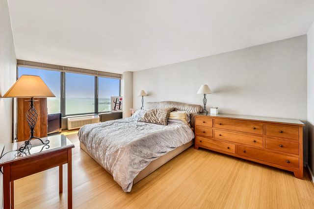 $3,300,000 | 505 North Lake Shore Drive, Unit 5106510751085109, Chicago, IL 60611