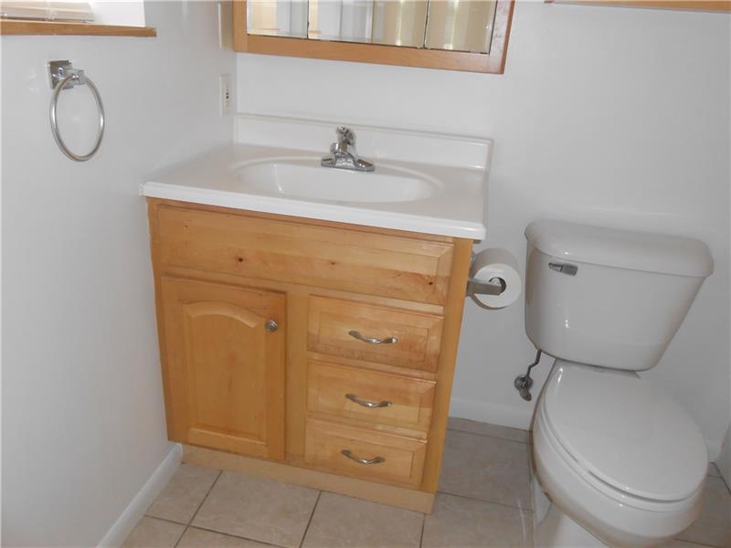 304 3rd Street Butler, PA 16001 - Photo 13 of 20 Clean and smartly setup
