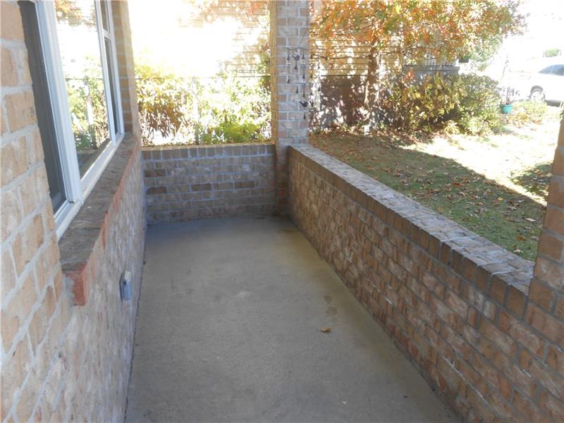 304 3rd Street Butler, PA 16001 - Photo 4 of 20 Front porch entry