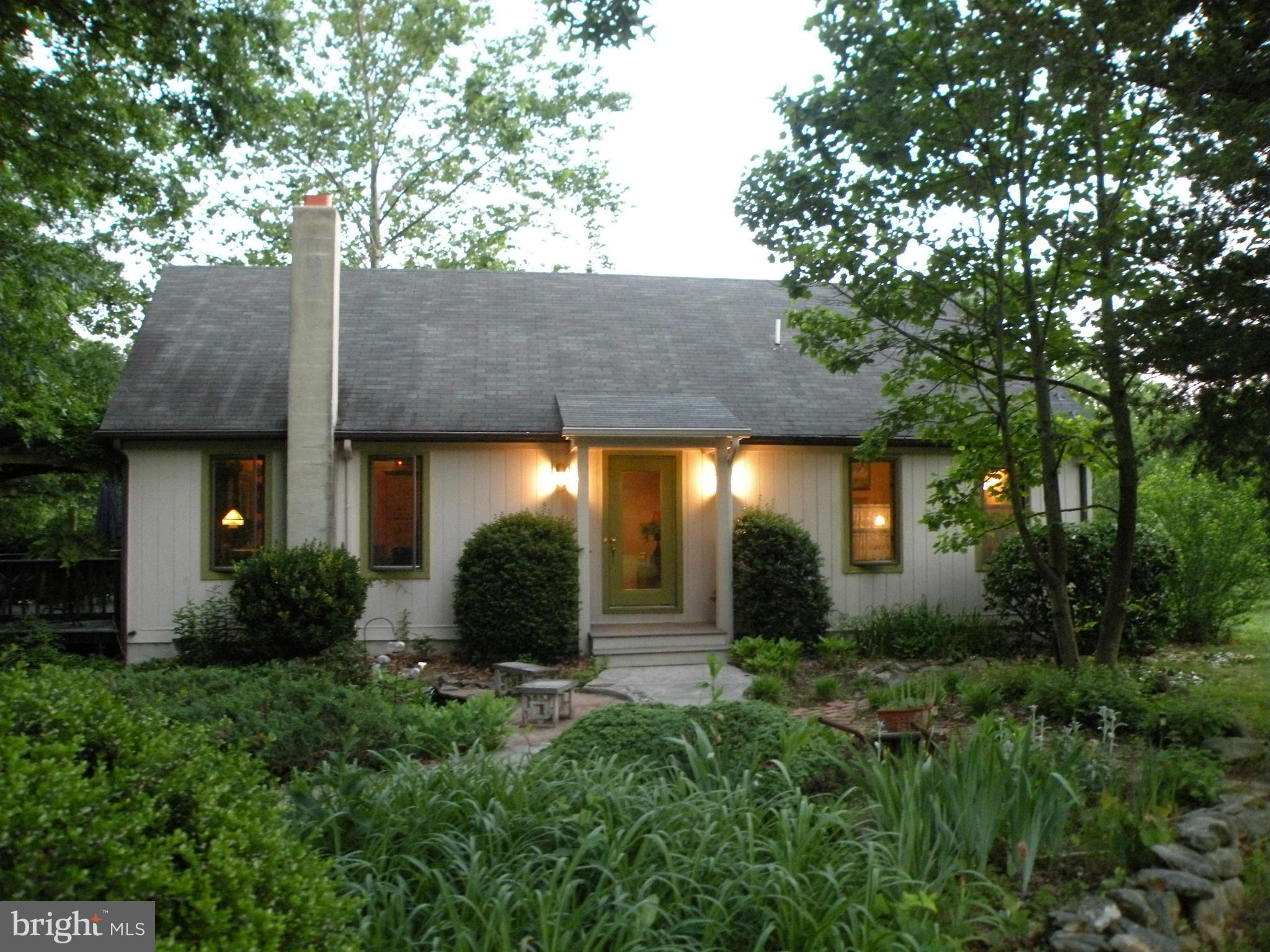10592 Cliff Mills Road Marshall, VA 20115 - Photo 1 of 30 Exterior (Front)