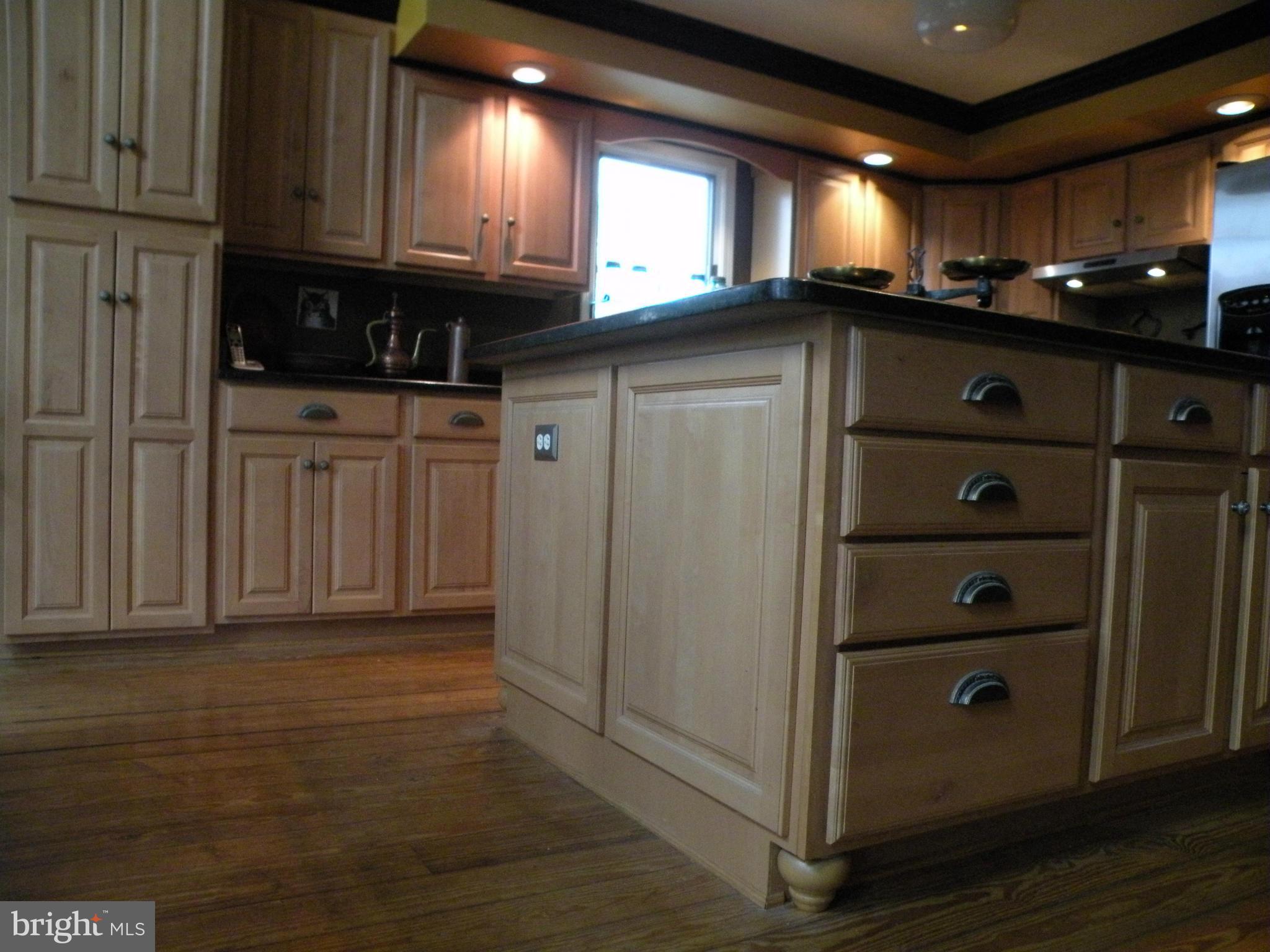 10592 Cliff Mills Road Marshall, VA 20115 - Photo 13 of 30 Kitchen