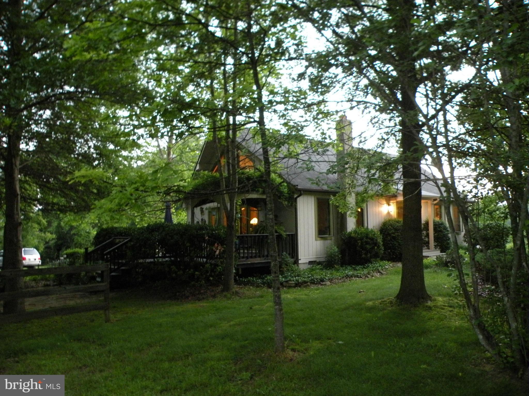 10592 Cliff Mills Road Marshall, VA 20115 - Photo 8 of 30 Exterior (General)