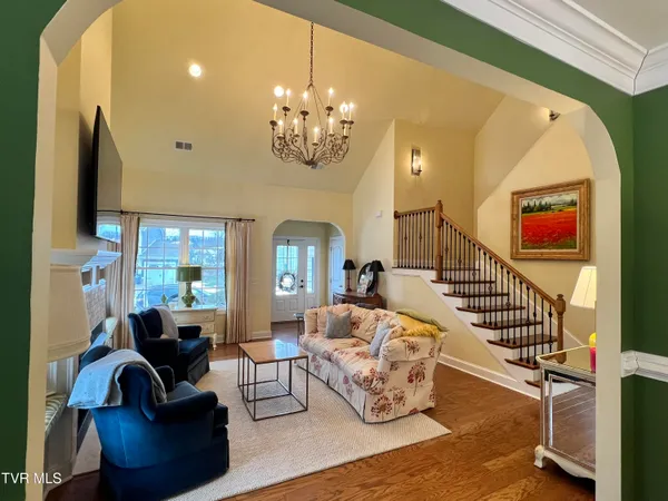 $570,000 | 2416 Edinburgh Channel Road, Kingsport, TN 37664