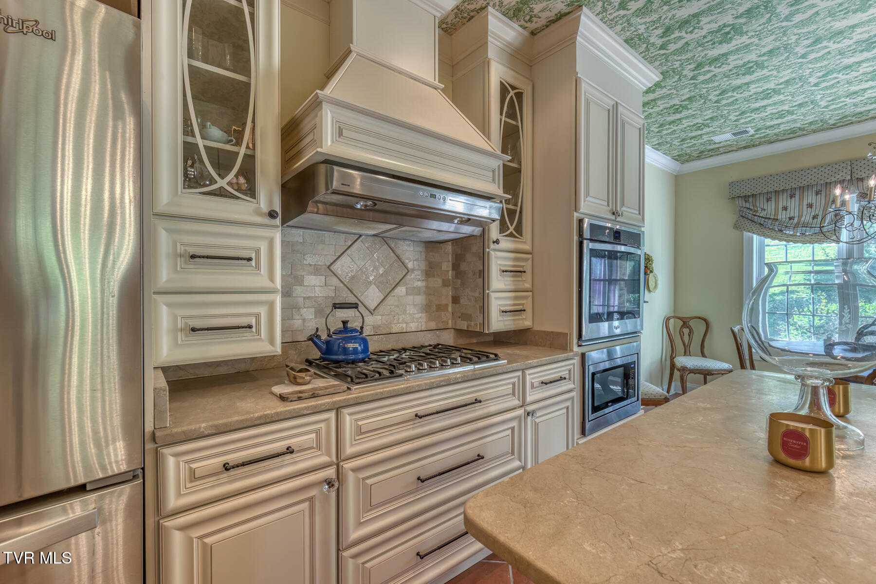 2416 Edinburgh Channel Road Kingsport, TN 37664 - Photo 12 of 52 Edinburgh Photo 12