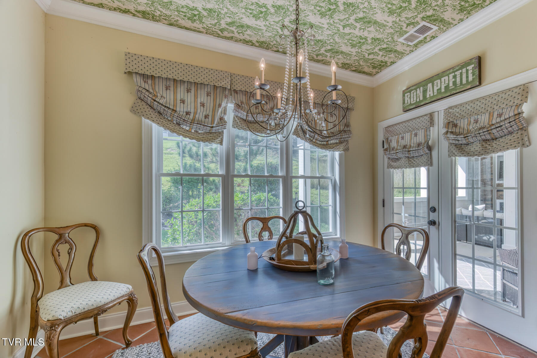 2416 Edinburgh Channel Road Kingsport, TN 37664 - Photo 14 of 52 Edinburgh Photo 14