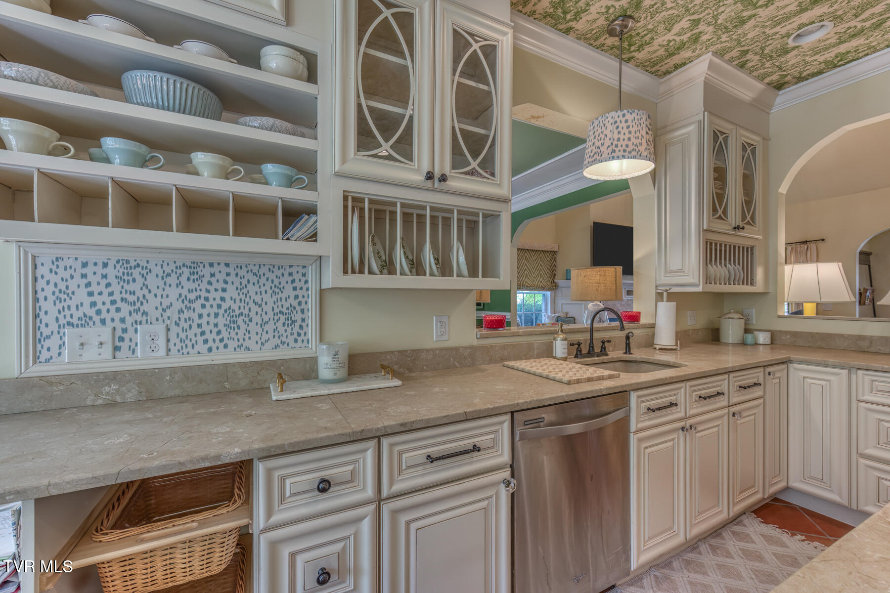 2416 Edinburgh Channel Road Kingsport, TN 37664 - Photo 16 of 52 Edinburgh Photo 16