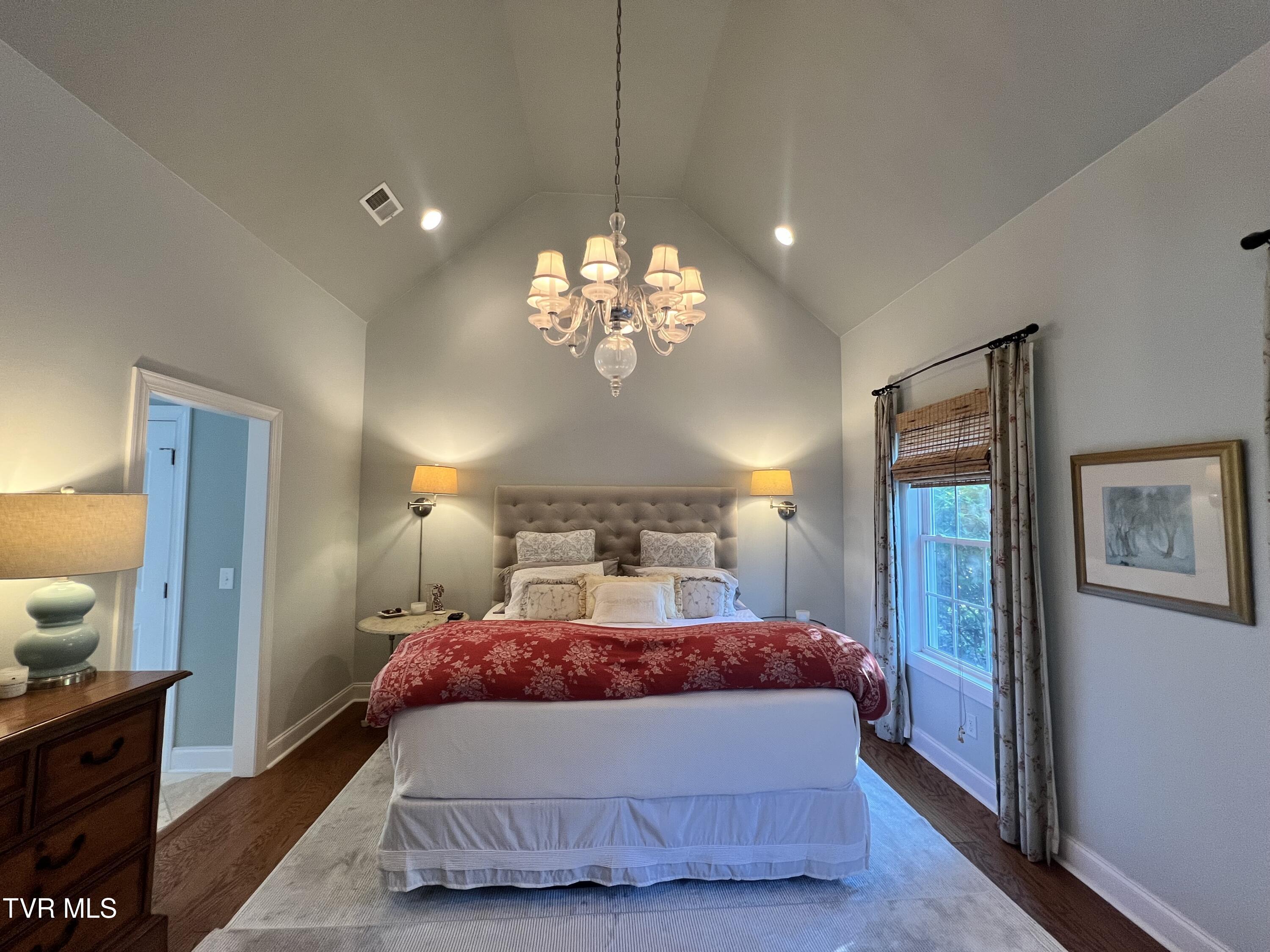 2416 Edinburgh Channel Road Kingsport, TN 37664 - Photo 19 of 52 Master Bedroom 1