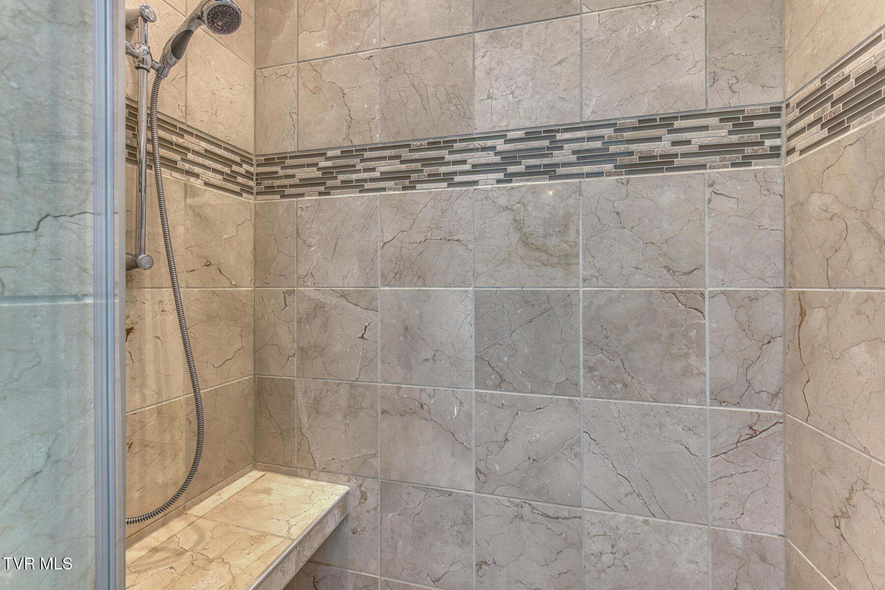 2416 Edinburgh Channel Road Kingsport, TN 37664 - Photo 24 of 52 Edinburgh Photo 22