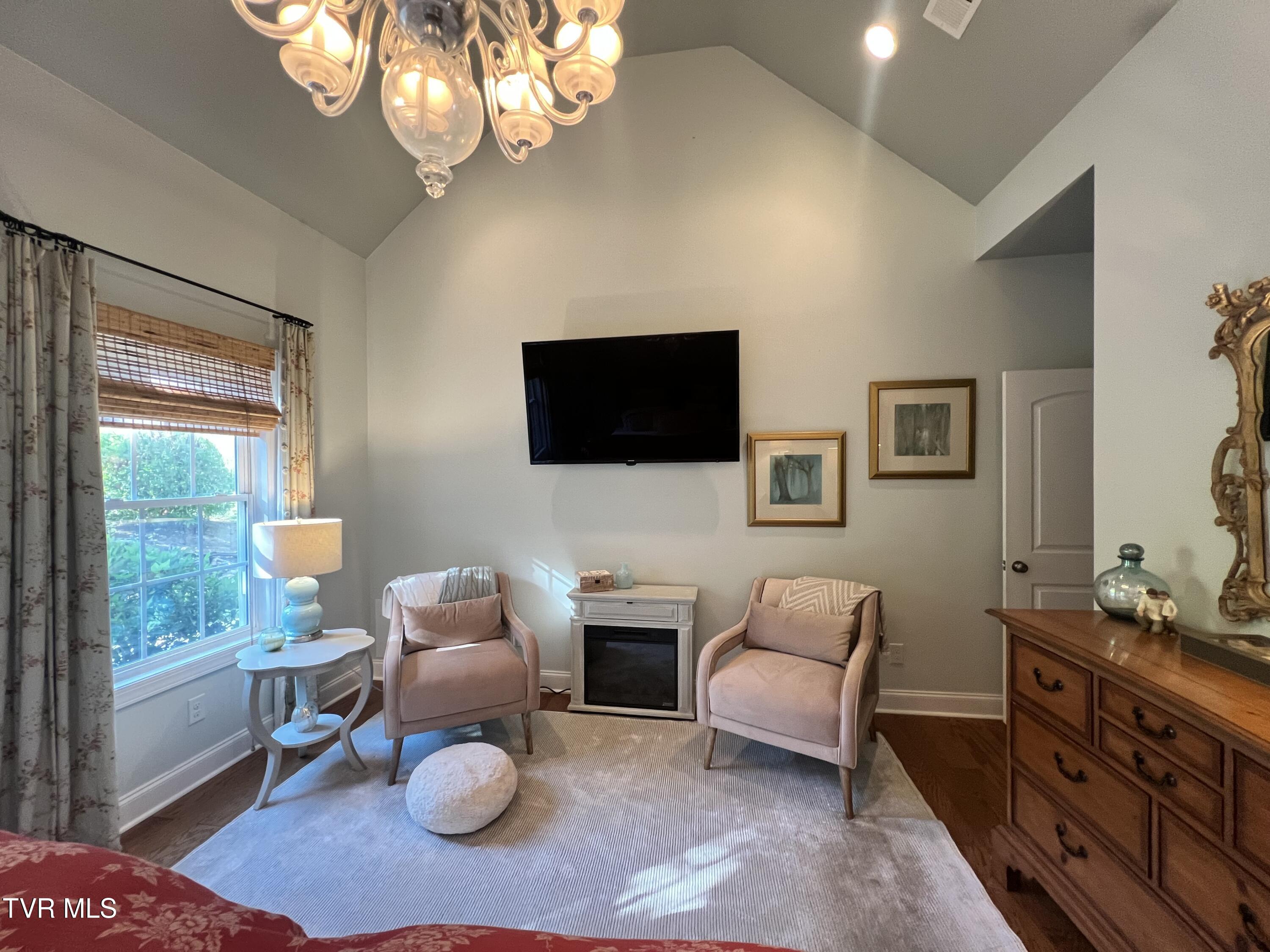 2416 Edinburgh Channel Road Kingsport, TN 37664 - Photo 27 of 60 Master Bedroom 2