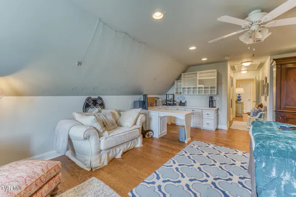 $570,000 | 2416 Edinburgh Channel Road, Kingsport, TN 37664