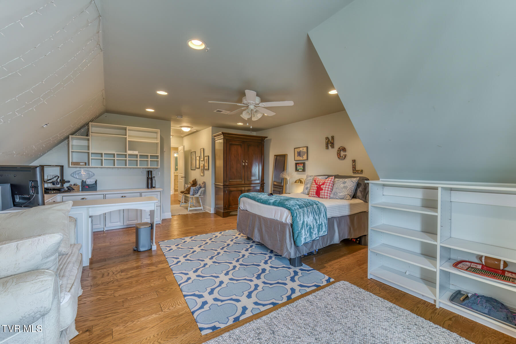 2416 Edinburgh Channel Road Kingsport, TN 37664 - Photo 37 of 60 Edinburgh Photo 28