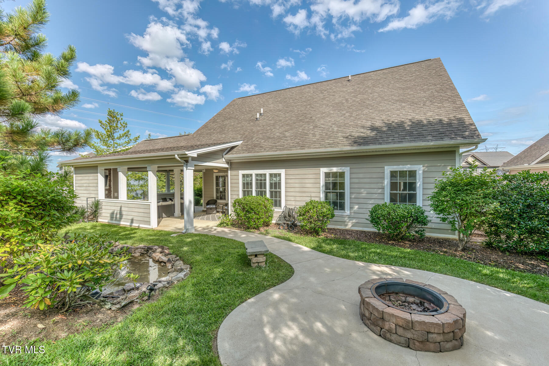 2416 Edinburgh Channel Road Kingsport, TN 37664 - Photo 37 of 52 Edin 40