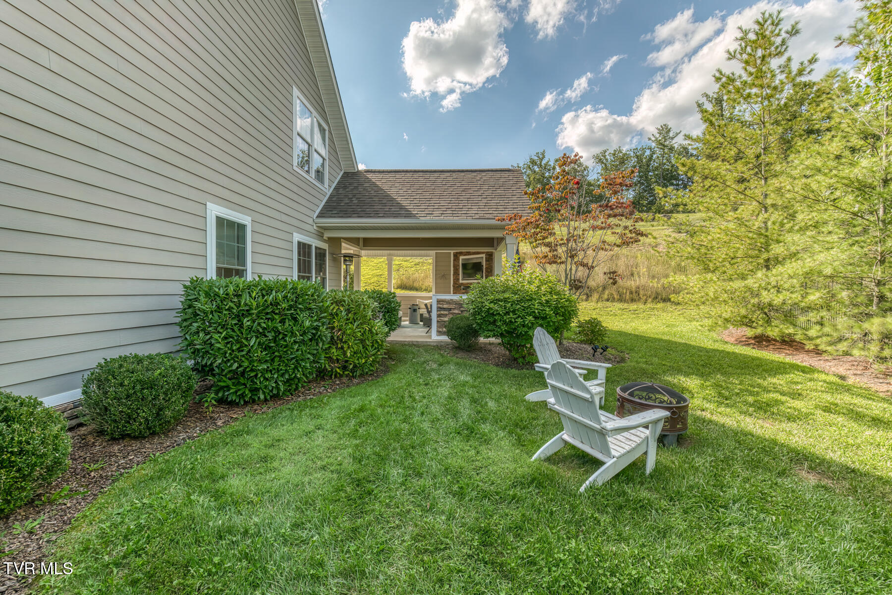 2416 Edinburgh Channel Road Kingsport, TN 37664 - Photo 47 of 60 Edin 44