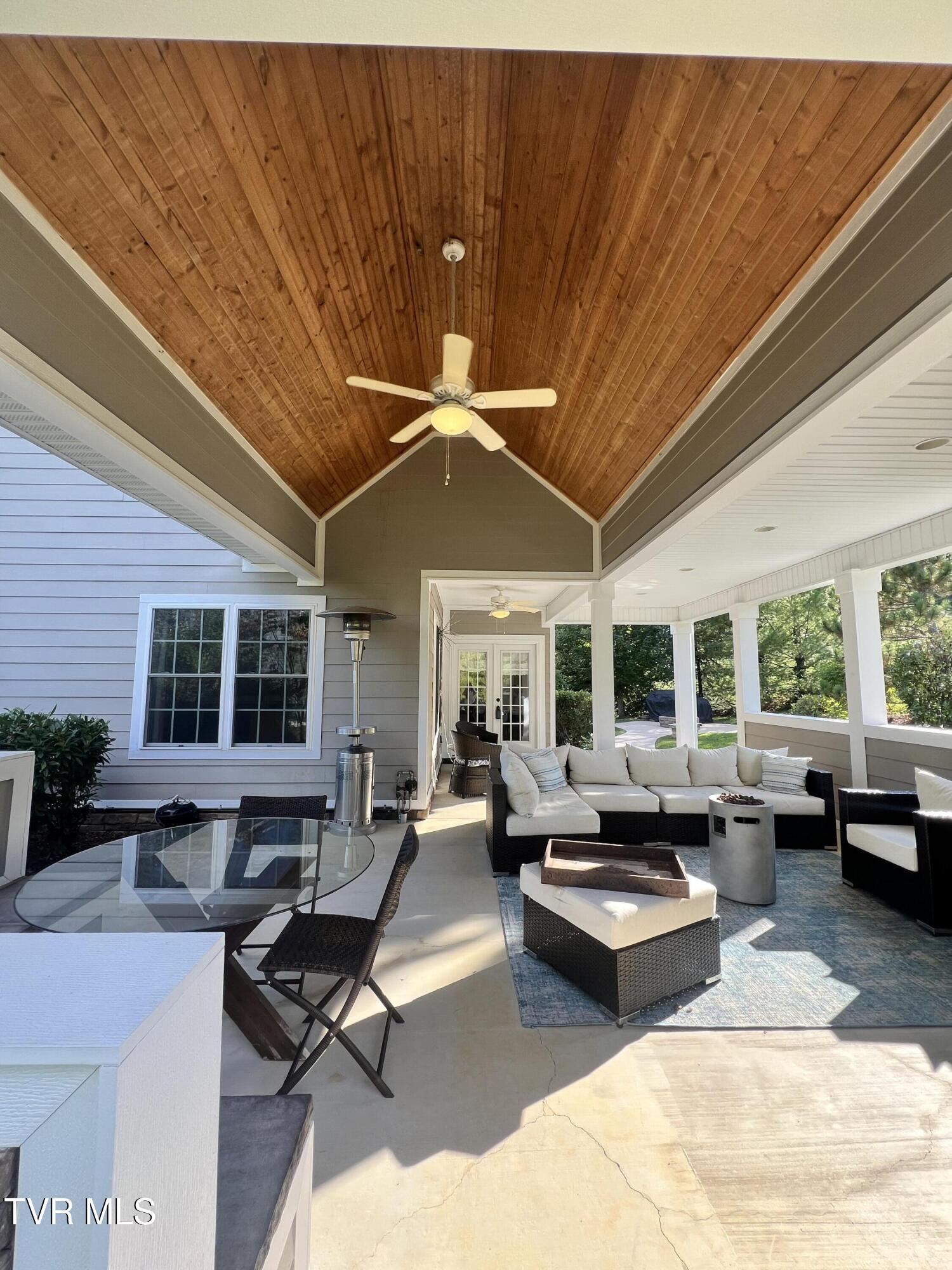 2416 Edinburgh Channel Road Kingsport, TN 37664 - Photo 49 of 60 Outdoor 2