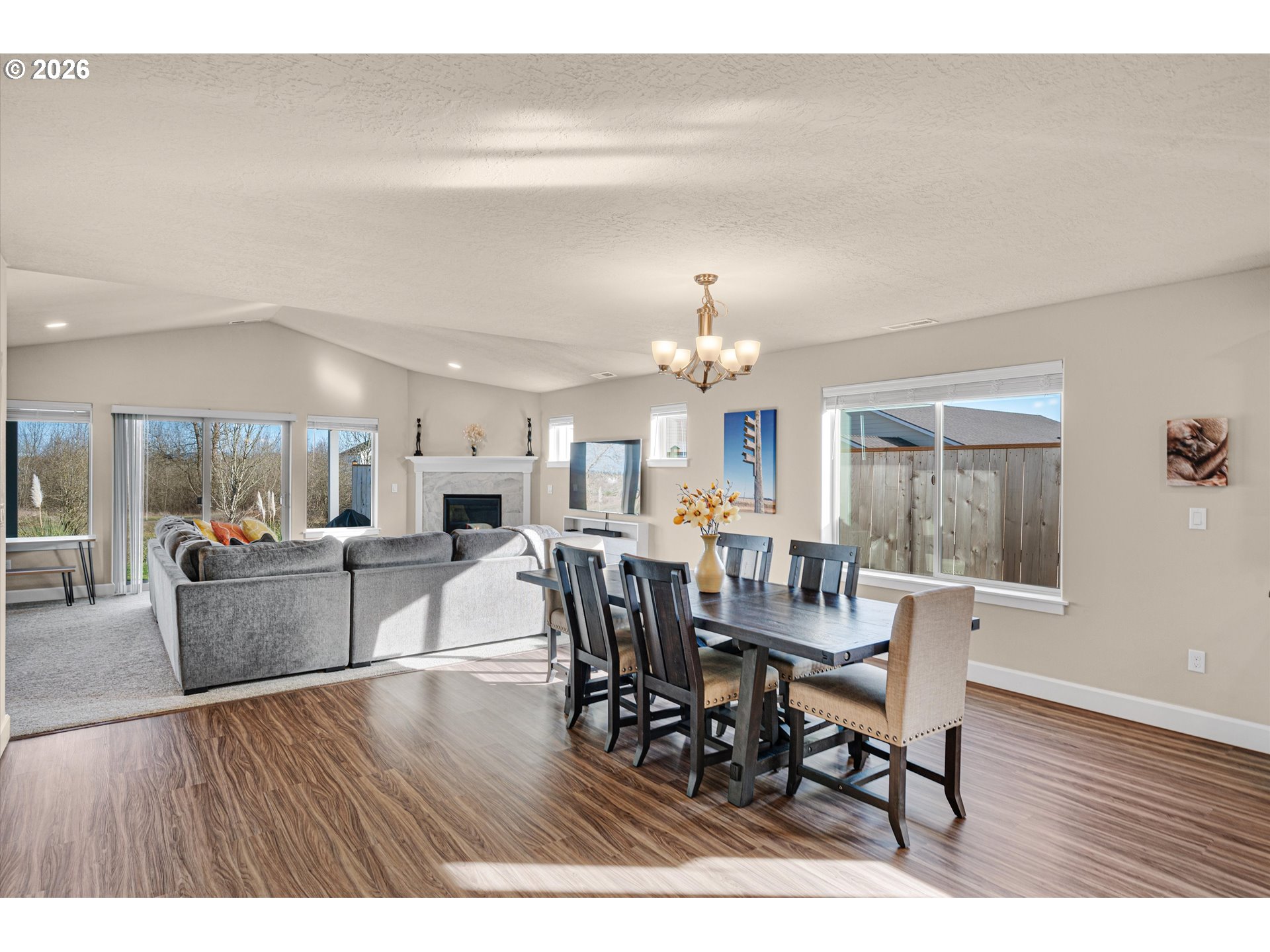 475 South 10th Street Monroe, OR 97456 - Photo 14 of 46 Living Room/Dining Room