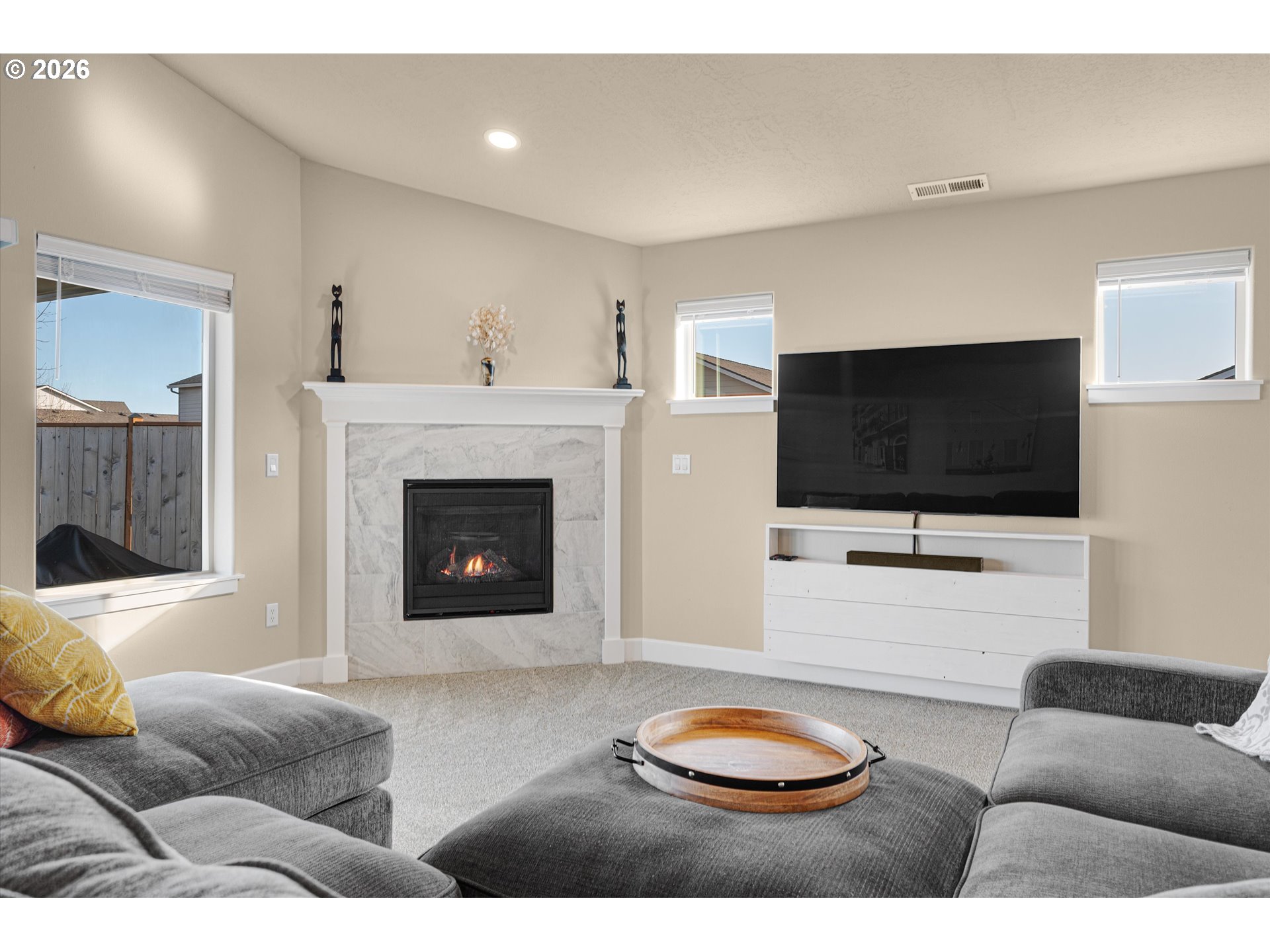 475 South 10th Street Monroe, OR 97456 - Photo 20 of 46 Living Room