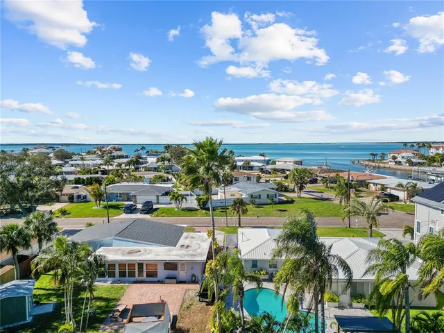 $3,800 | 2392 Hanover Drive, Dunedin, FL 34698