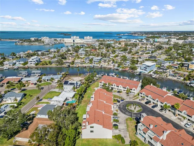 $3,800 | 2392 Hanover Drive, Dunedin, FL 34698