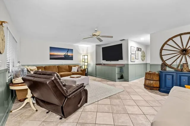 $3,800 | 2392 Hanover Drive, Dunedin, FL 34698