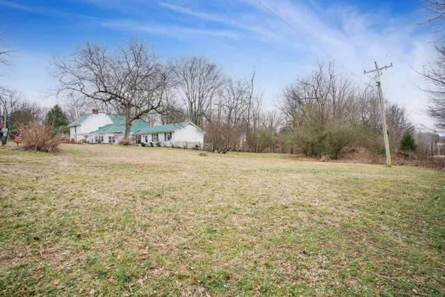 $665,000 | 2360 7 Mile Ferry Road, Clarksville, TN 37040