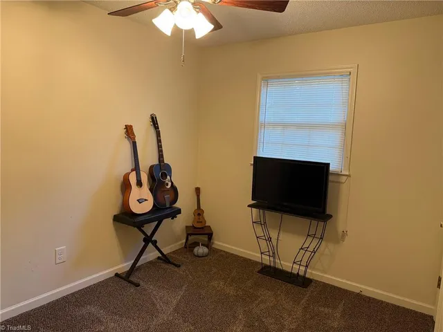 $199,000 | 220 Knollwood Drive, Eden, NC 27288