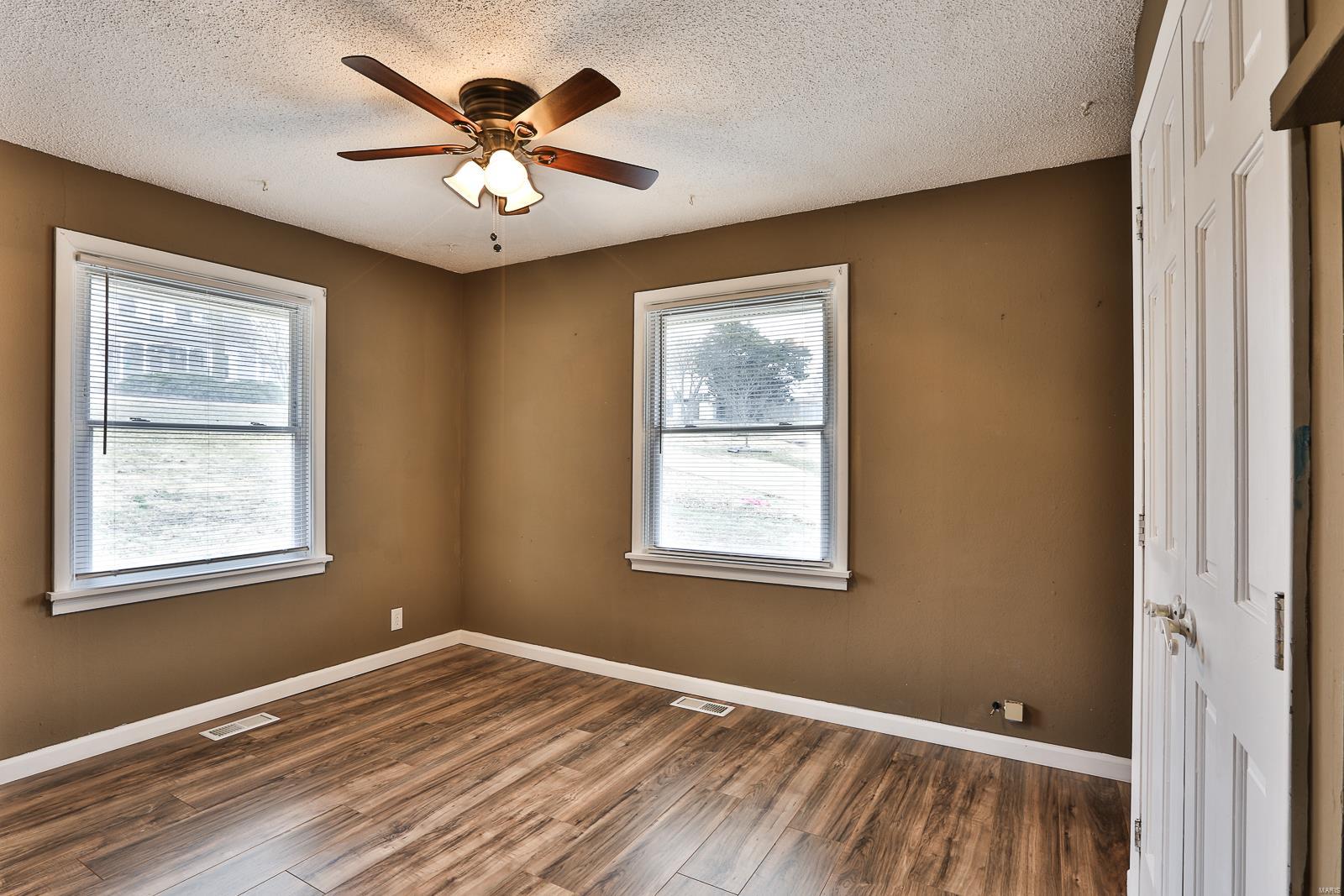 611 Magoffin Road St. Louis, MO 63129 - Photo 16 of 23 Gallery Image 16