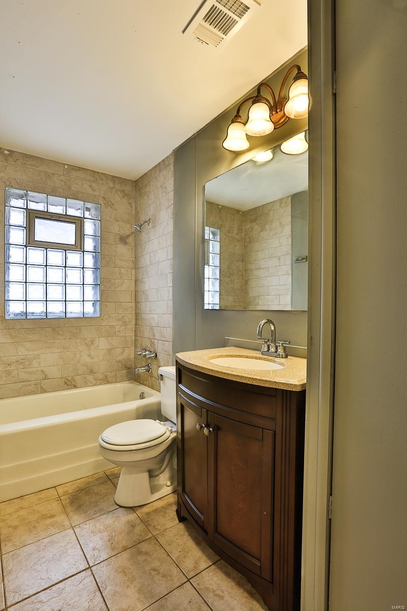 611 Magoffin Road St. Louis, MO 63129 - Photo 20 of 23 Gallery Image 20