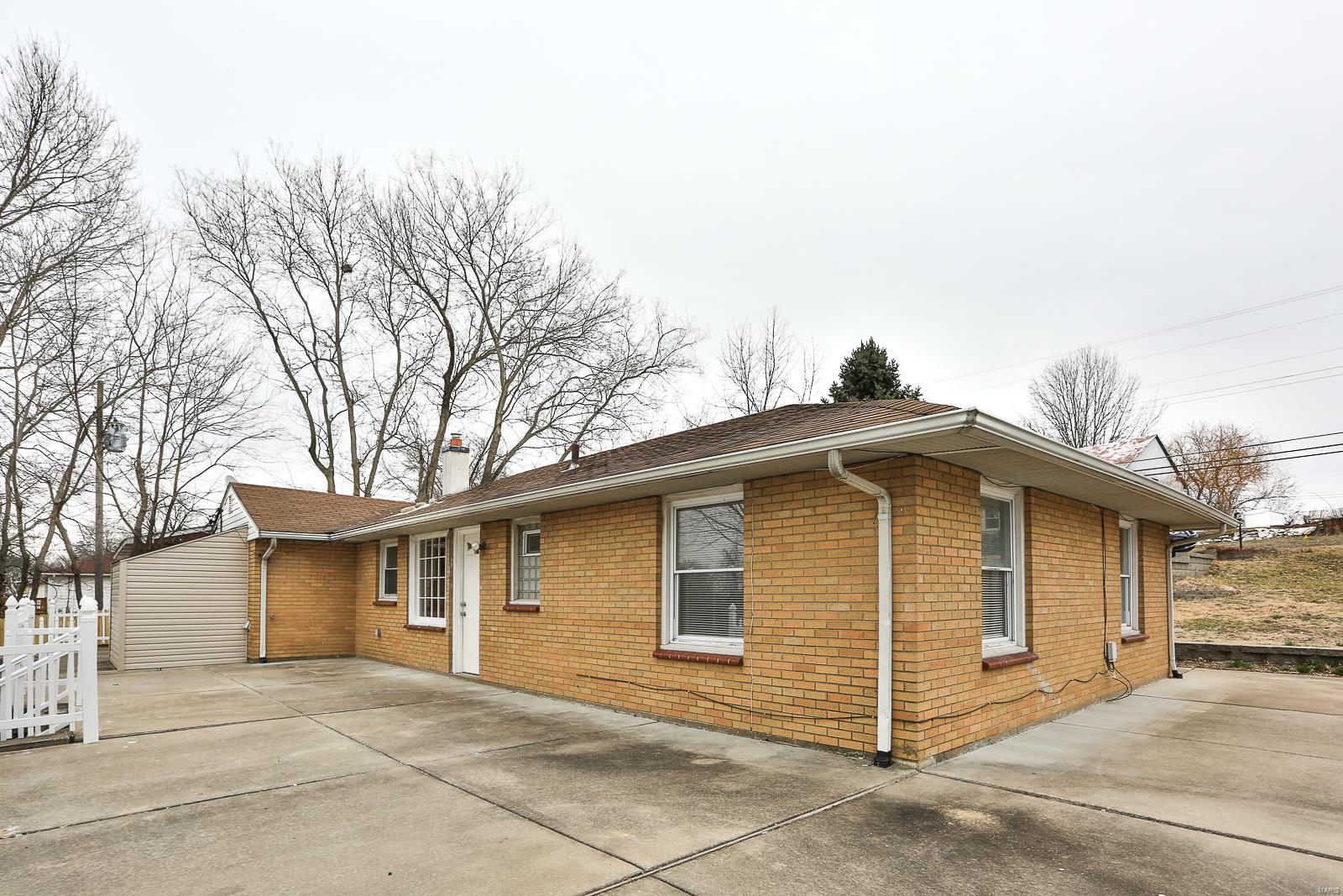 611 Magoffin Road St. Louis, MO 63129 - Photo 21 of 23 Gallery Image 21