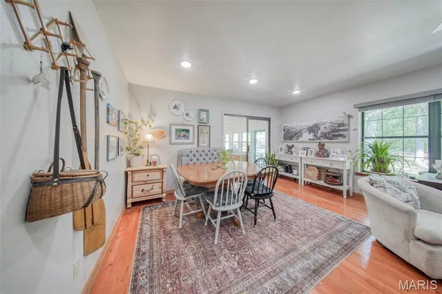 $379,900 | 18211 Deer Run Lane, St. James, MO 65559