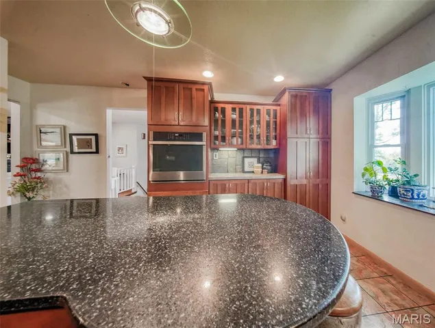 $379,900 | 18211 Deer Run Lane, St. James, MO 65559