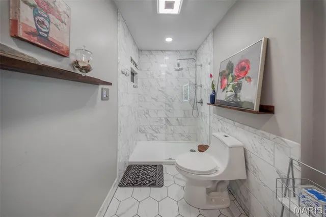 $379,900 | 18211 Deer Run Lane, St. James, MO 65559