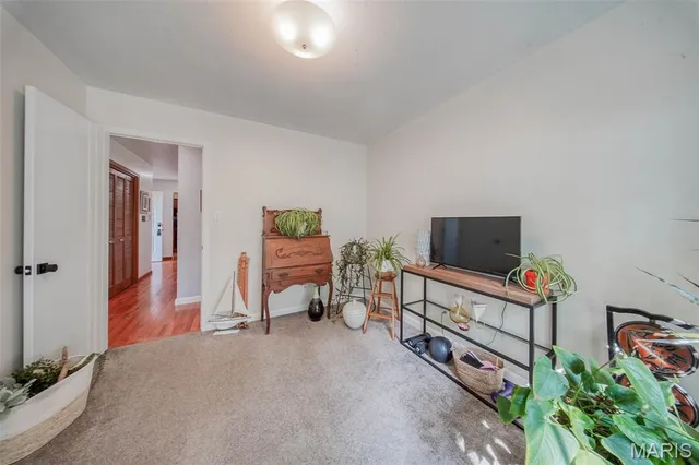 $379,900 | 18211 Deer Run Lane, St. James, MO 65559