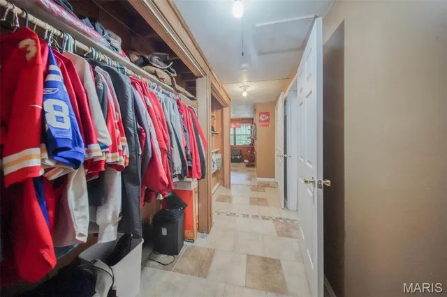 $379,900 | 18211 Deer Run Lane, St. James, MO 65559