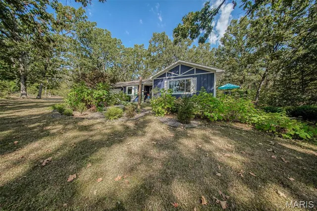 $379,900 | 18211 Deer Run Lane, St. James, MO 65559