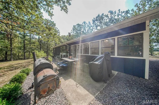 $379,900 | 18211 Deer Run Lane, St. James, MO 65559