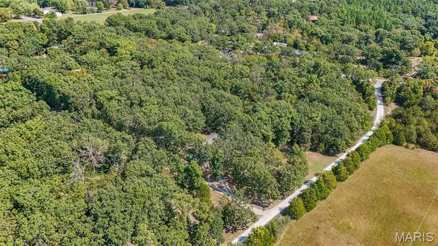 $379,900 | 18211 Deer Run Lane, St. James, MO 65559