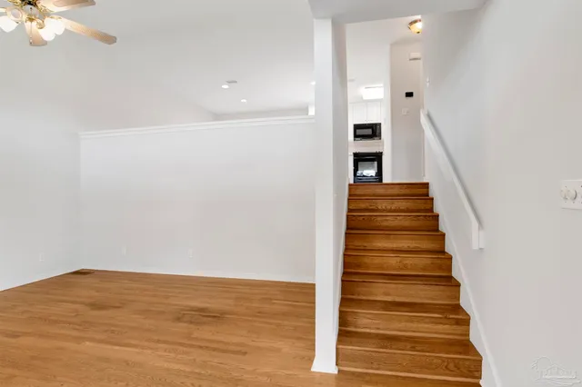 a view of entryway and hall