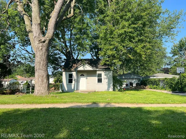$94,900 | 5970 John Daly Street, Taylor, MI 48180