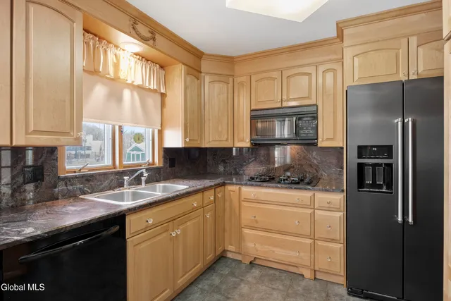 $410,000 | 50 Moreland Avenue, Albany, NY 12203