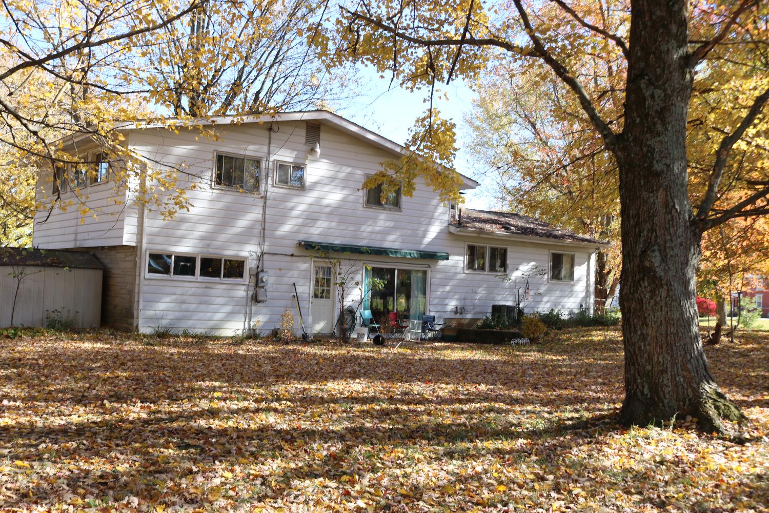 712 North Main Street Milan, IN 47031 - Photo 4 of 58